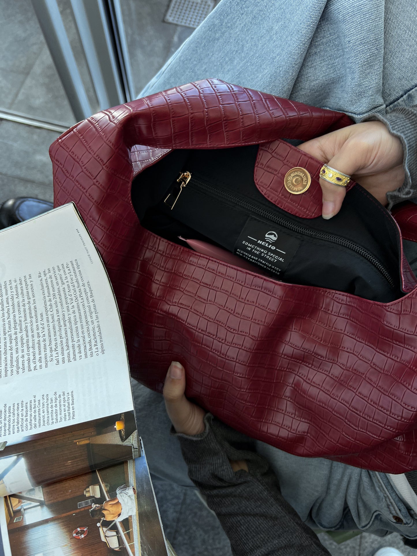 CROCO BAG BURGUNDY