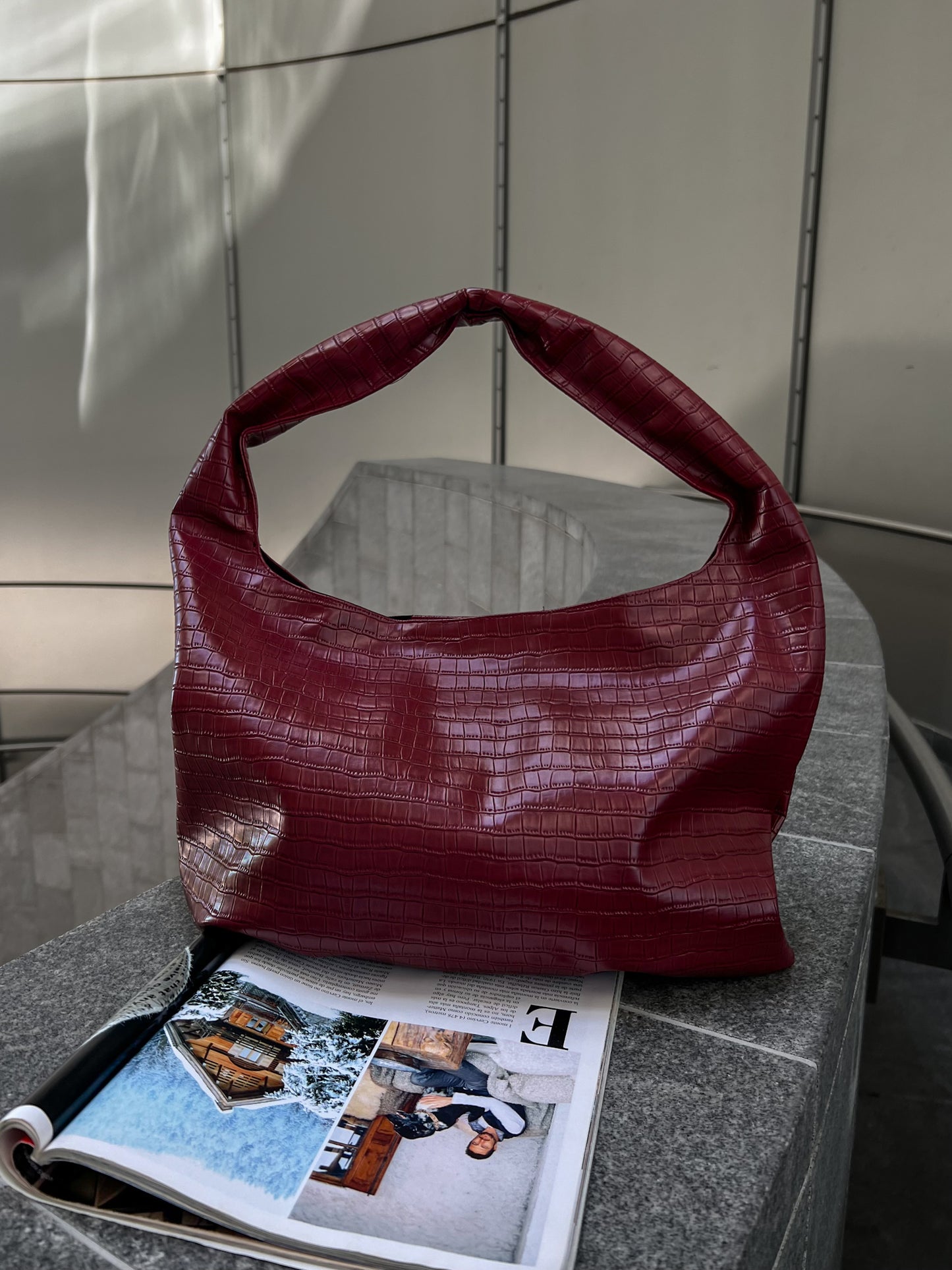 CROCO BAG BURGUNDY