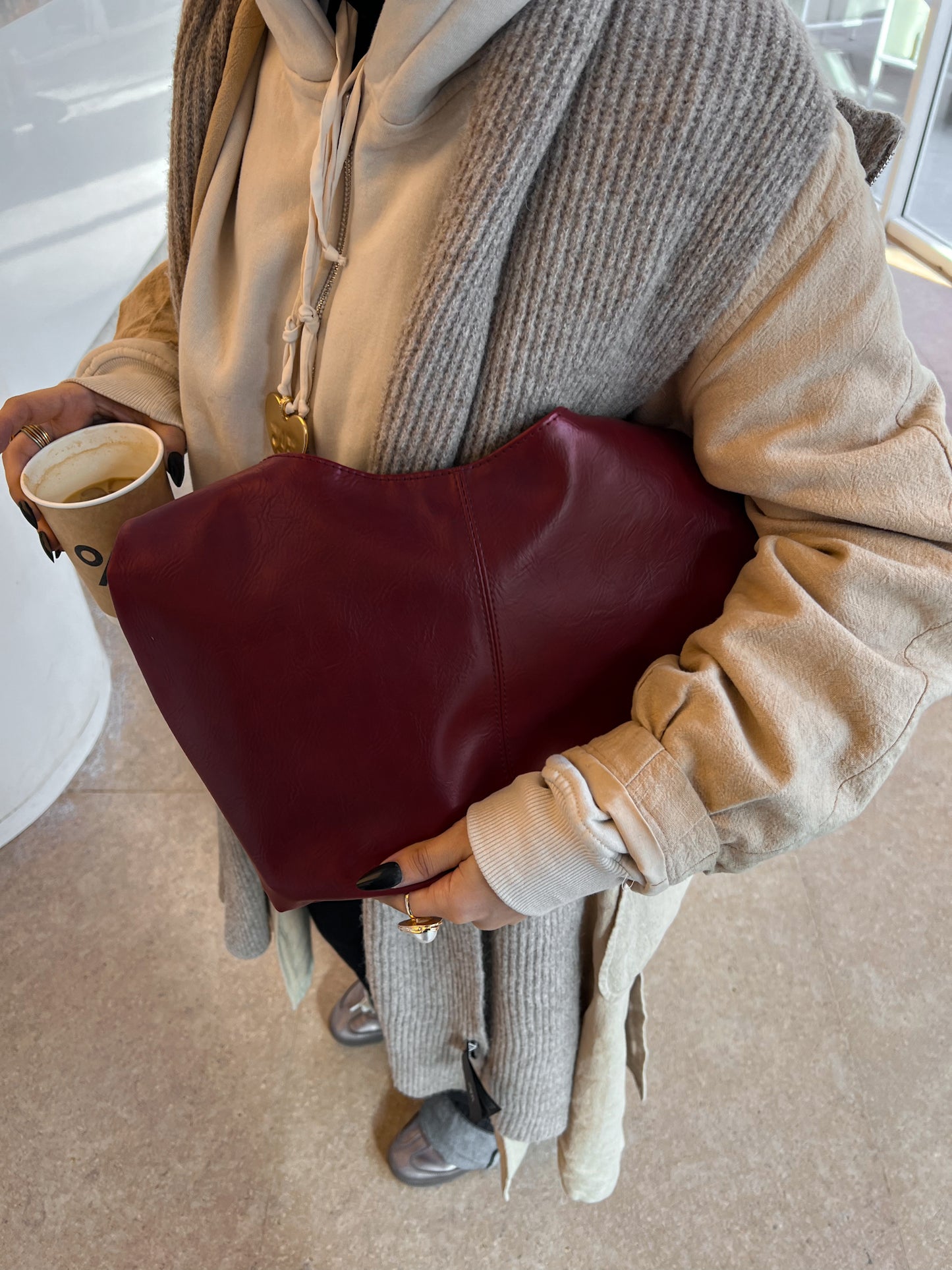 HOBO BAG MAROON