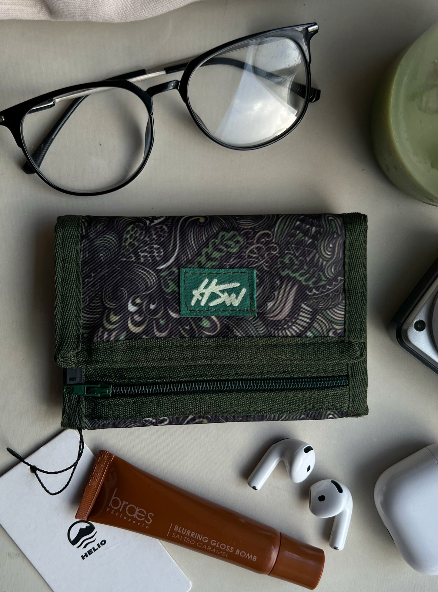 URBAN OLIVE WALLET