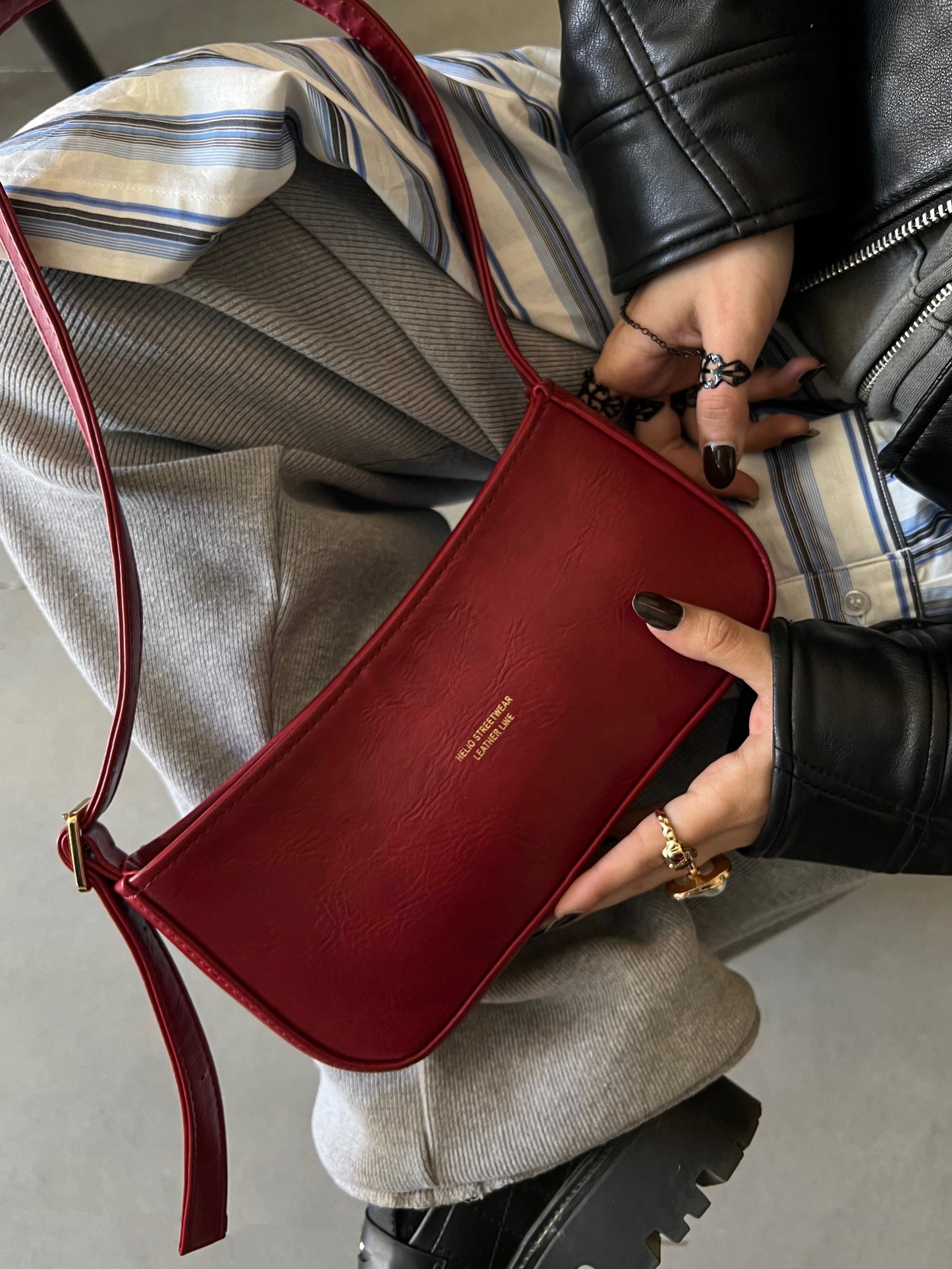 TOKEN BAG CHERRY RED