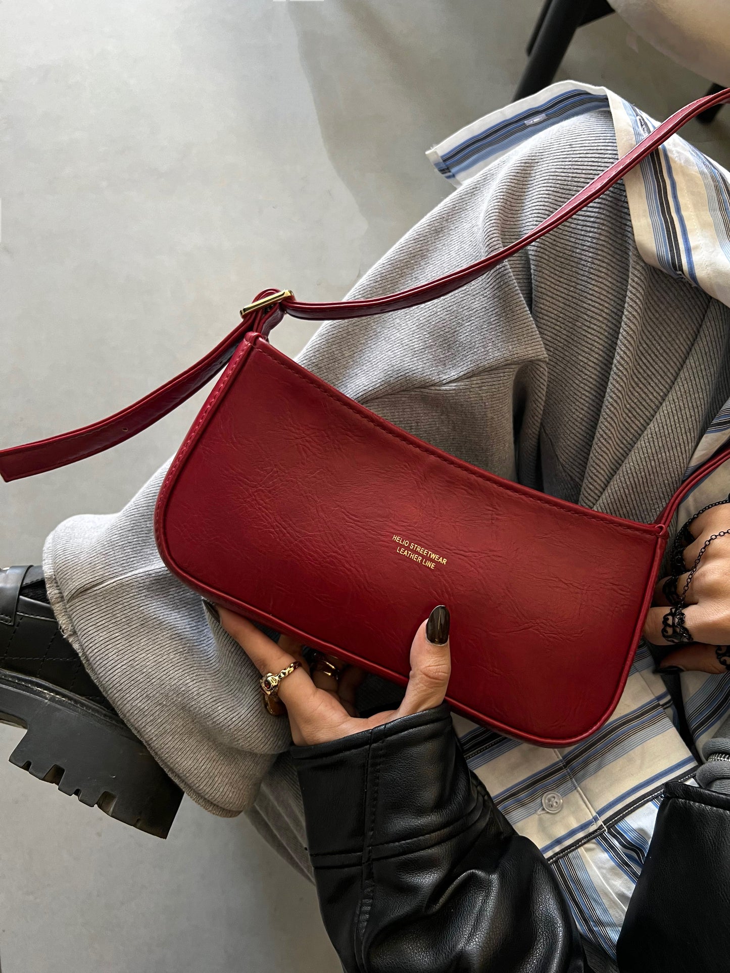 TOKEN BAG CHERRY RED