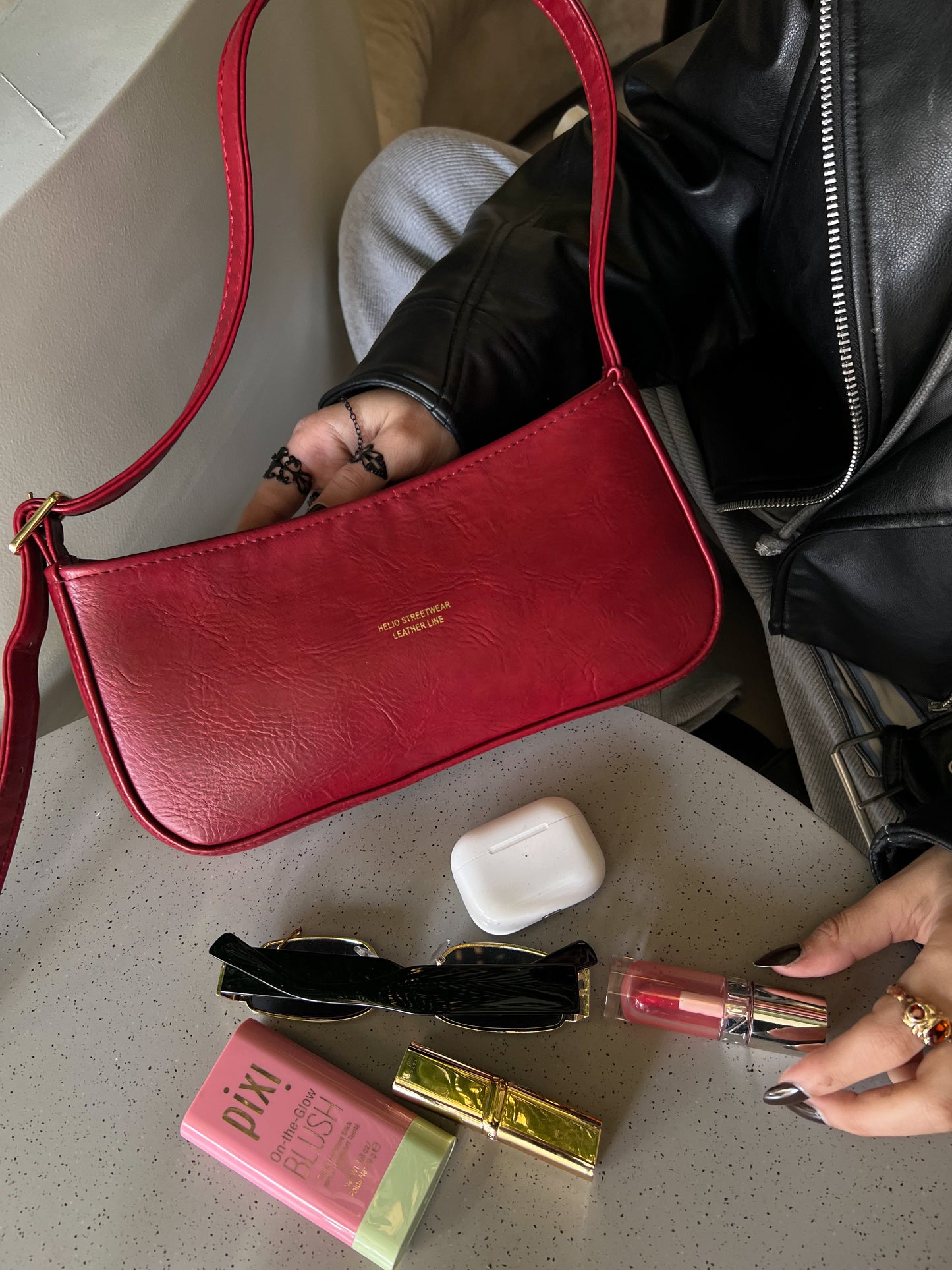 TOKEN BAG CHERRY RED