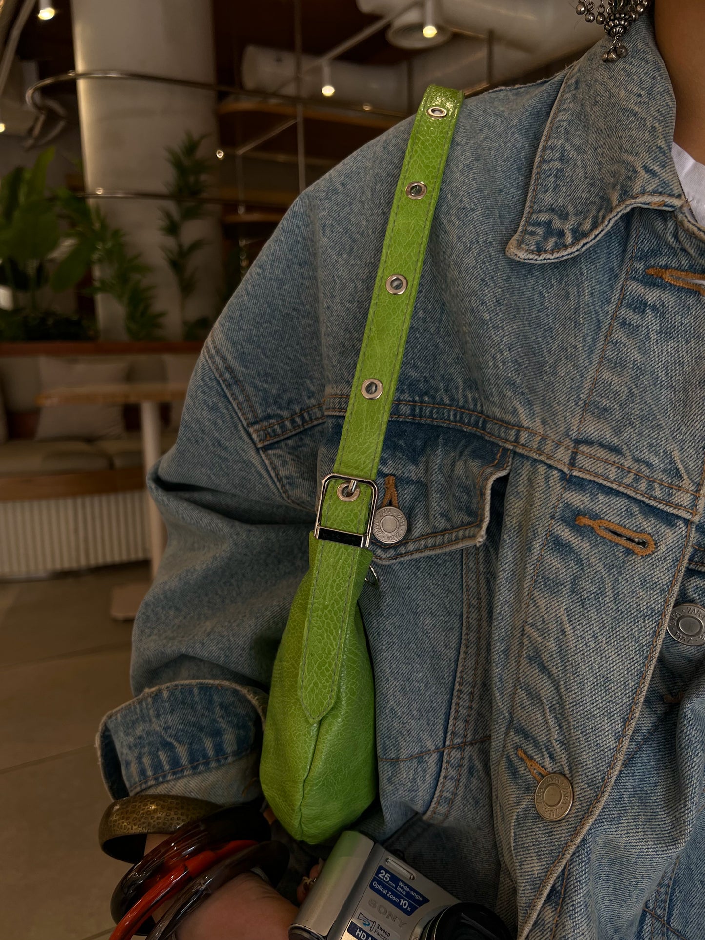 DRAGON BAG LIME GREEN