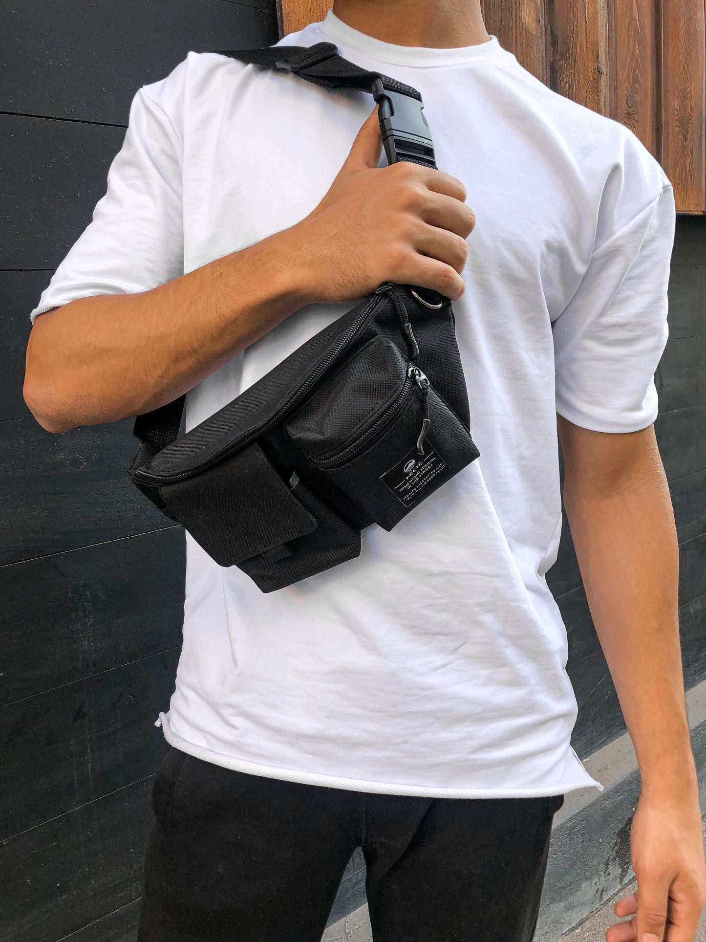 HLU FANNY PACK BLACK