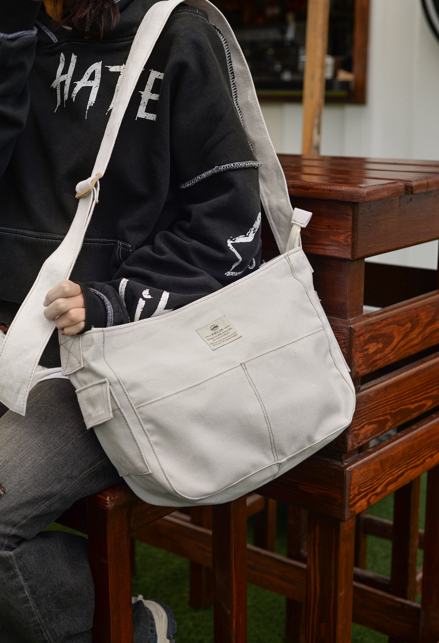 HELIO & STITCH OFFWHITE