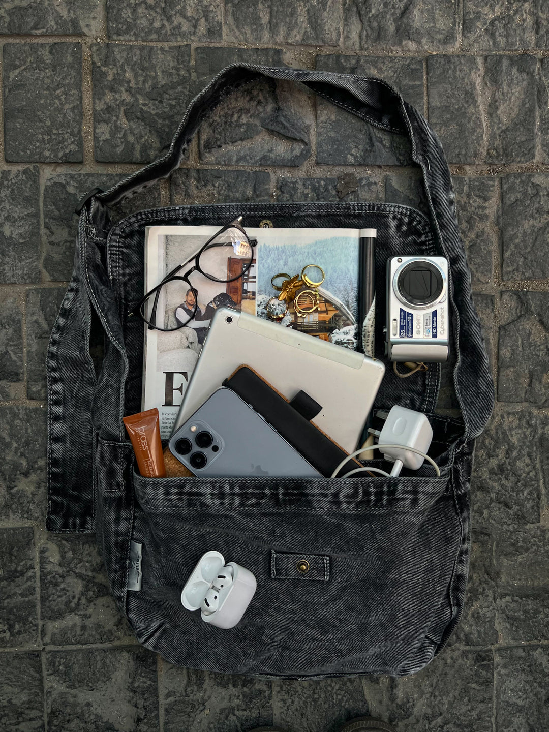 CHARCOAL WASHED SIDE BAG