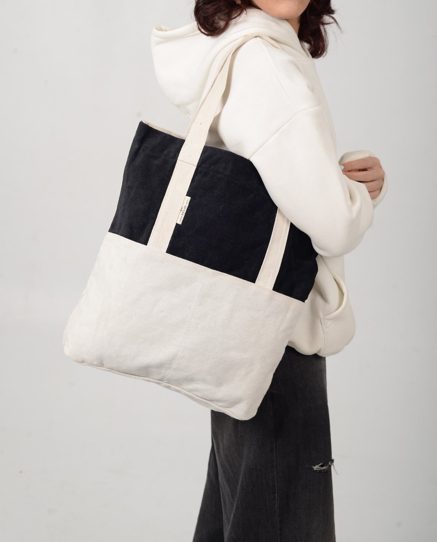 TOTE BAG BLACK X WHITE