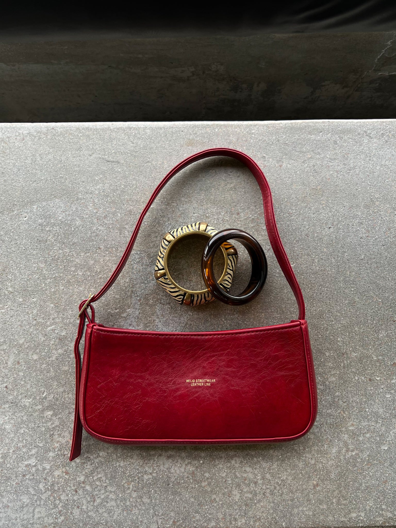 TOKEN BAG RED – Helio