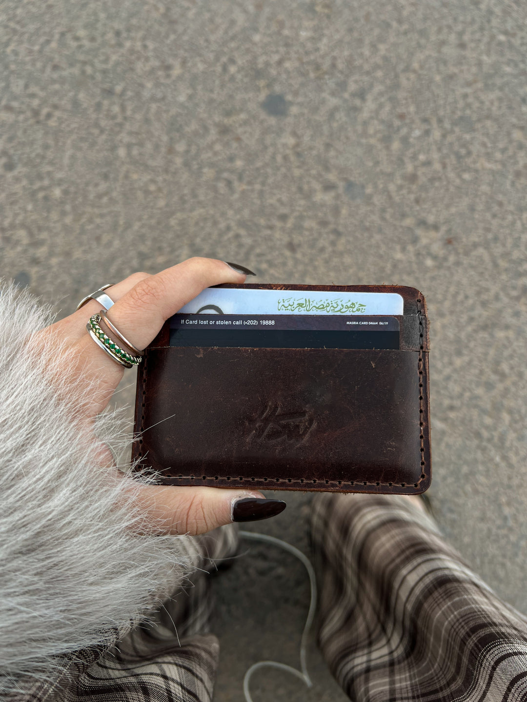 DARK WOOD CARDHOLDER