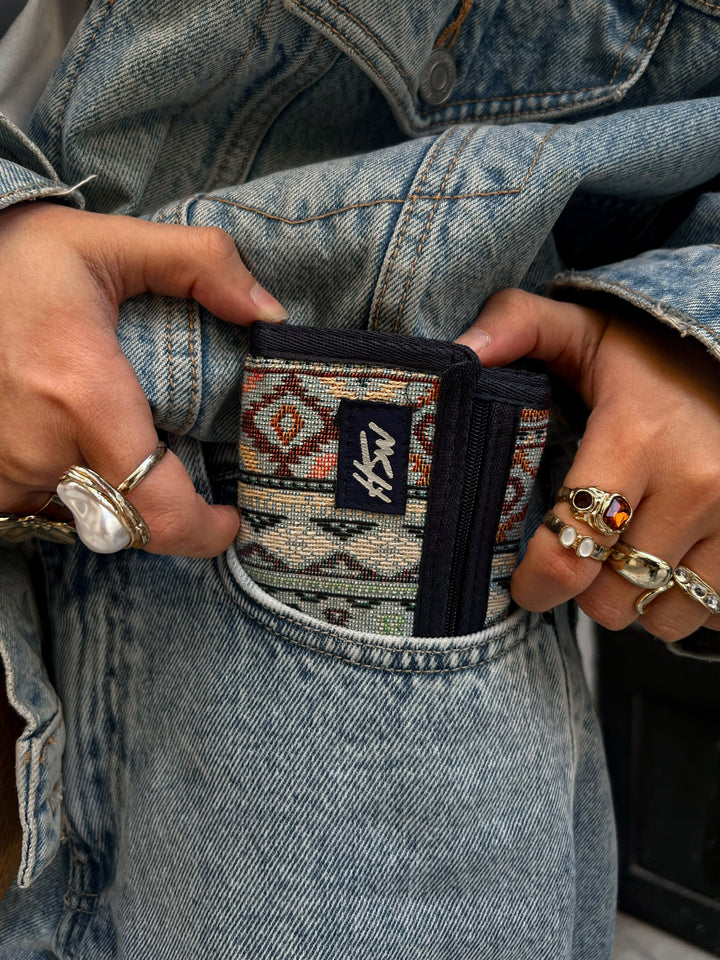 RIVER BLUE WALLET