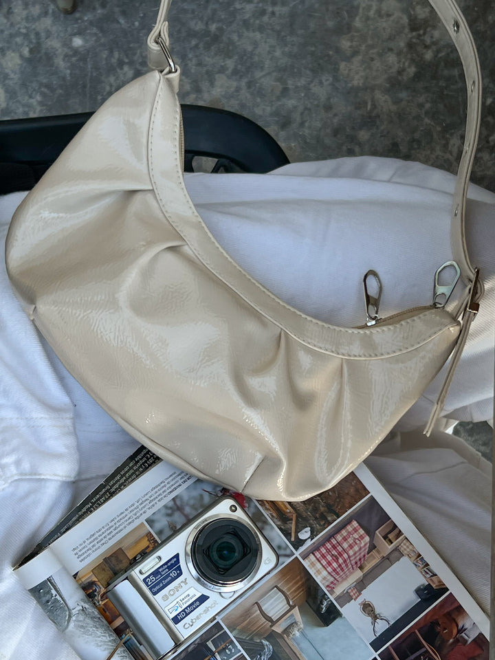 VERNIS BAG CREAM BEIGE