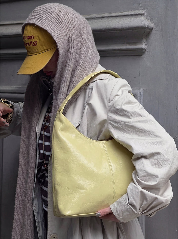 HOBO BAG BUTTER YELLOW