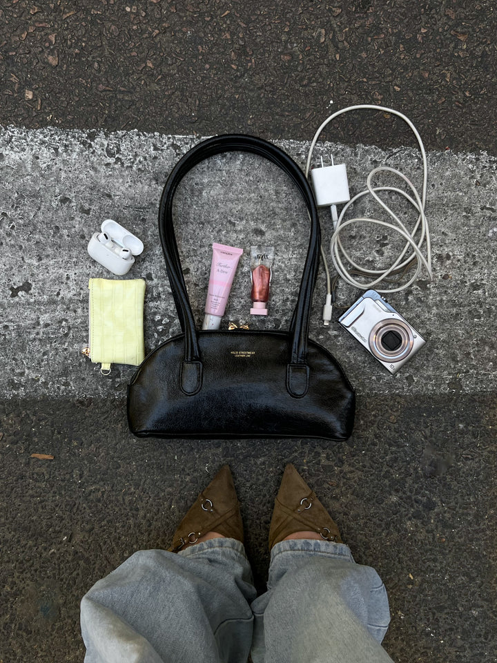 BAGUETTE BAG BLACK TRUFFLE