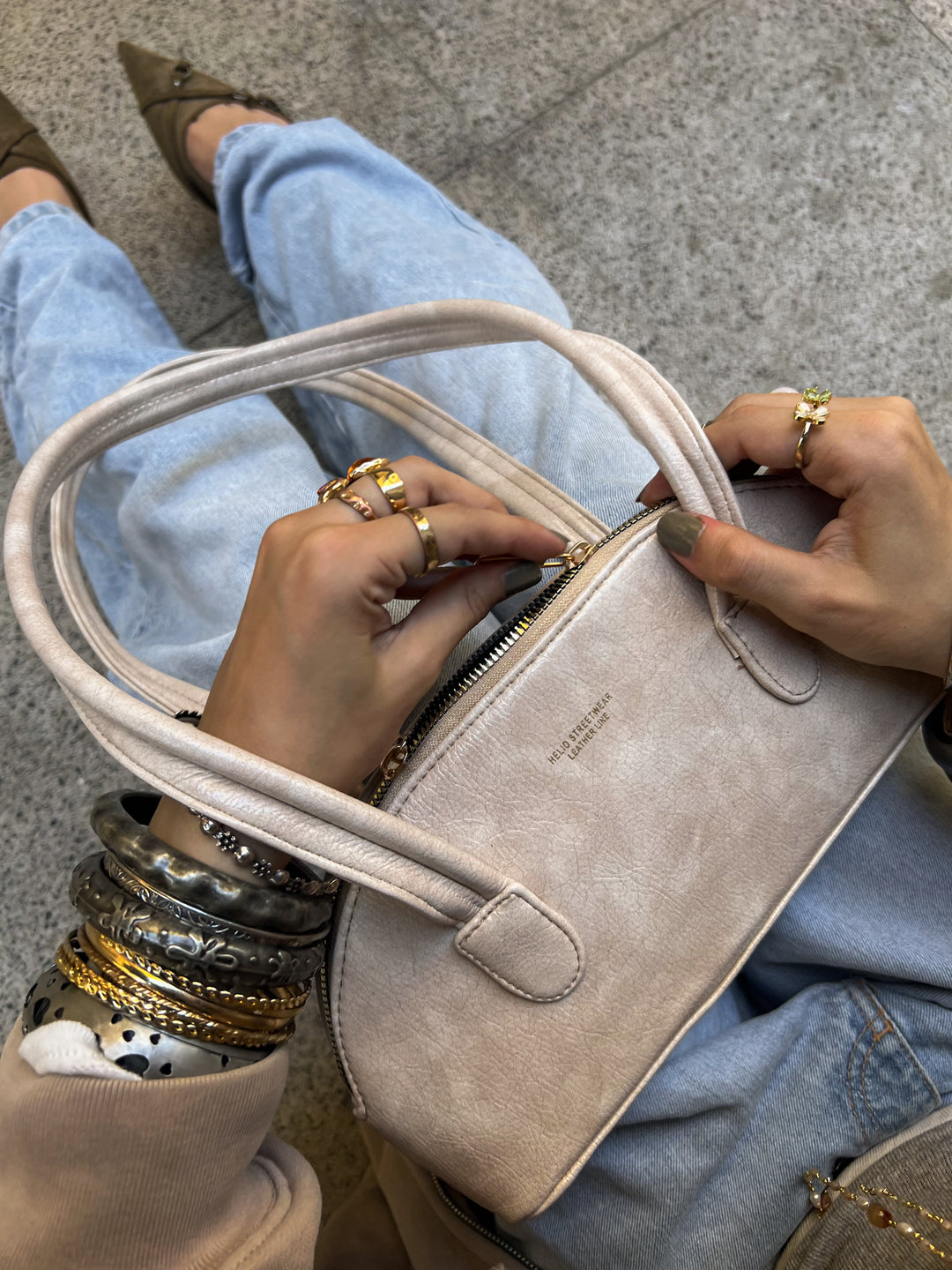 BAGUETTE BAG OAT MILK