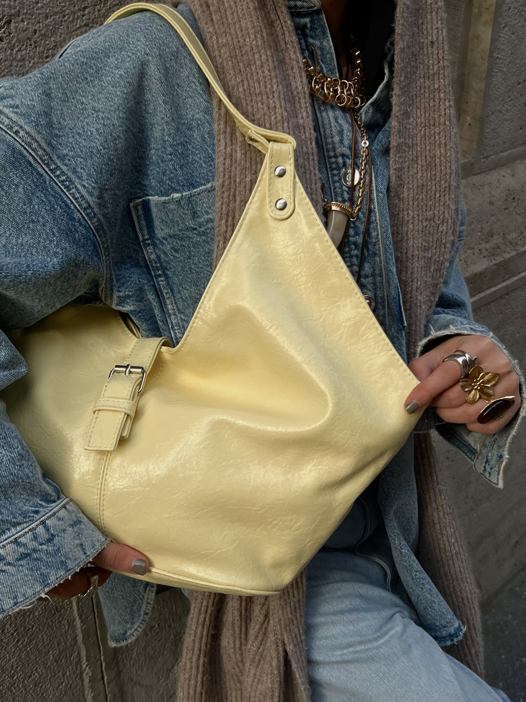 BAT BAG BUTTER YELLOW