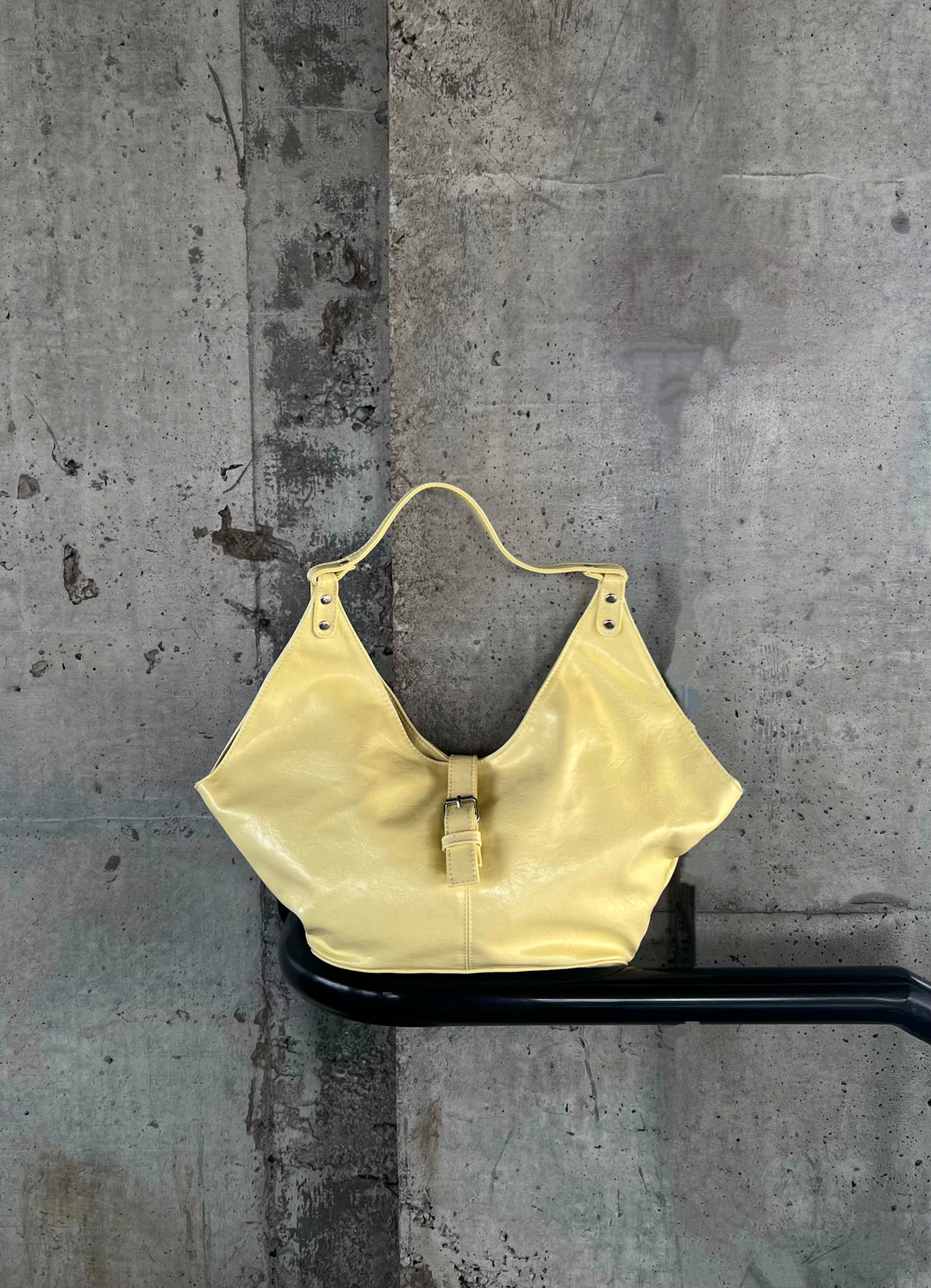 BAT BAG BUTTER YELLOW