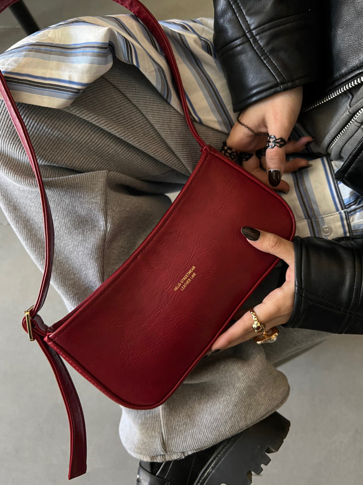 TOKEN BAG CHERRY RED