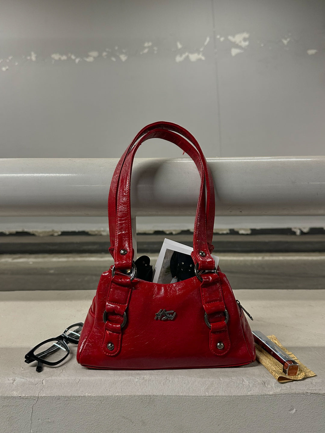 MUSE BAG BLOODY RED