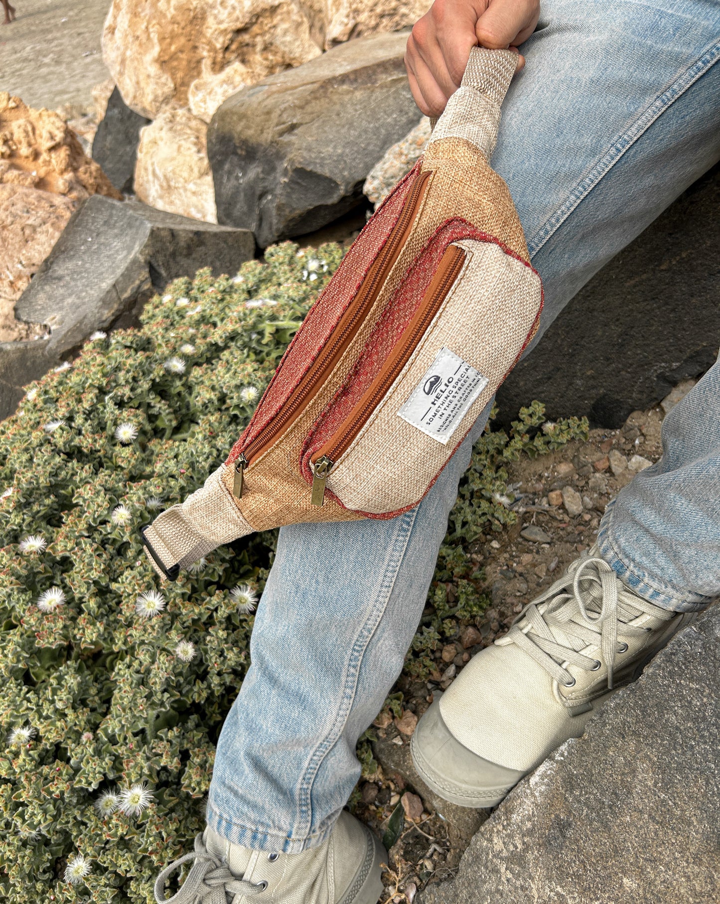 HIPPIE FANNY PACK RED