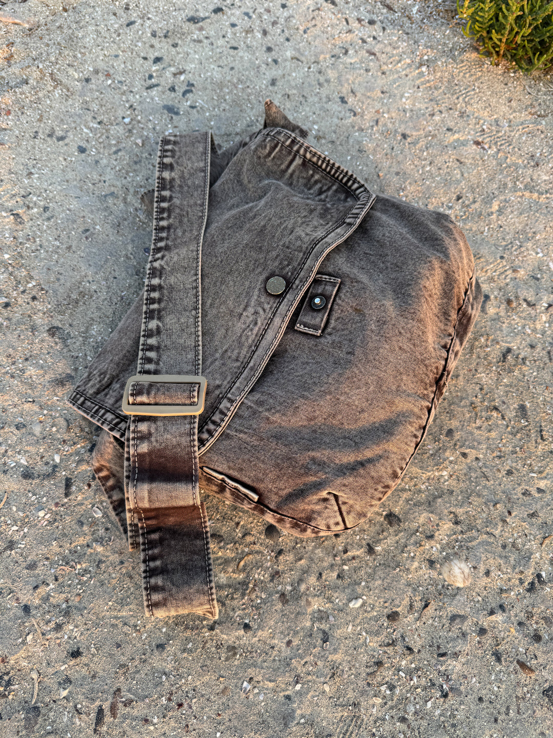 ASH BROWN WASHED SIDE BAG