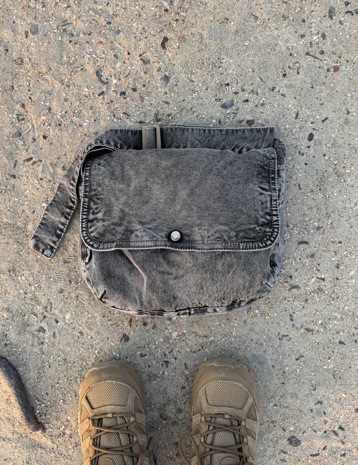 CHARCOAL WASHED SIDE BAG