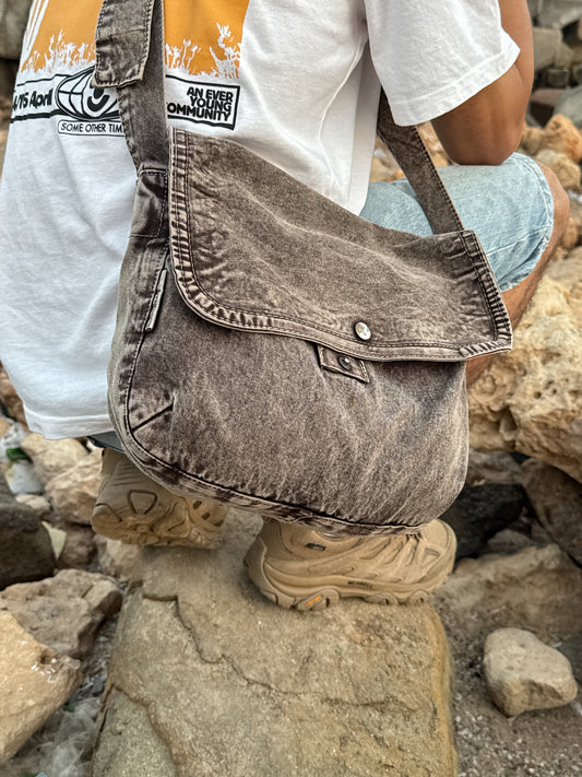 ASH BROWN WASHED SIDE BAG
