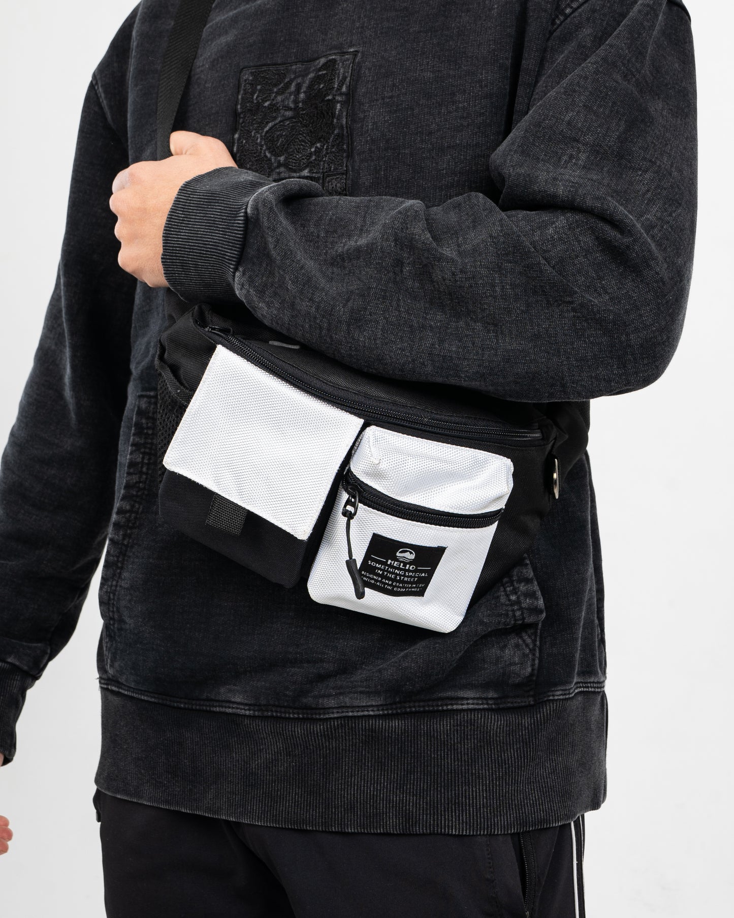 HLU FANNY PACK WHITE