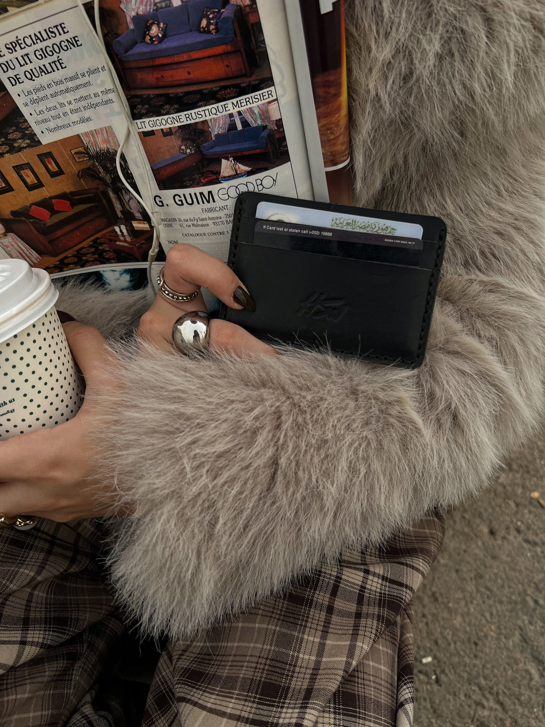 CARBON BLACK CARDHOLDER