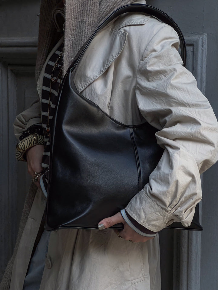 HOBO BAG BLACK