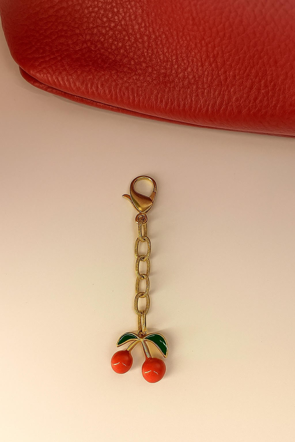 CHERRY BAG-CHAIN